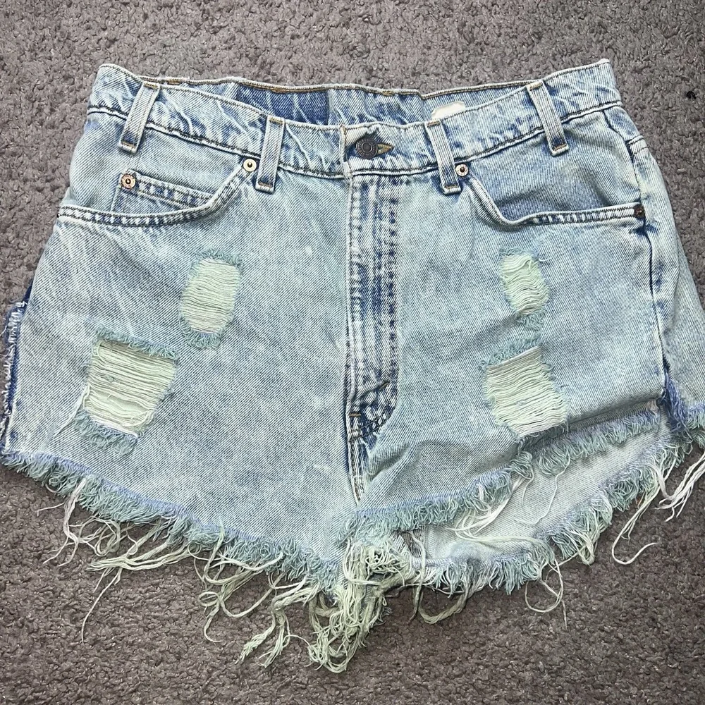 Vintage Levi's 1980s Orange Tab Cut Off Jean Shorts 34‎ Inch Waist